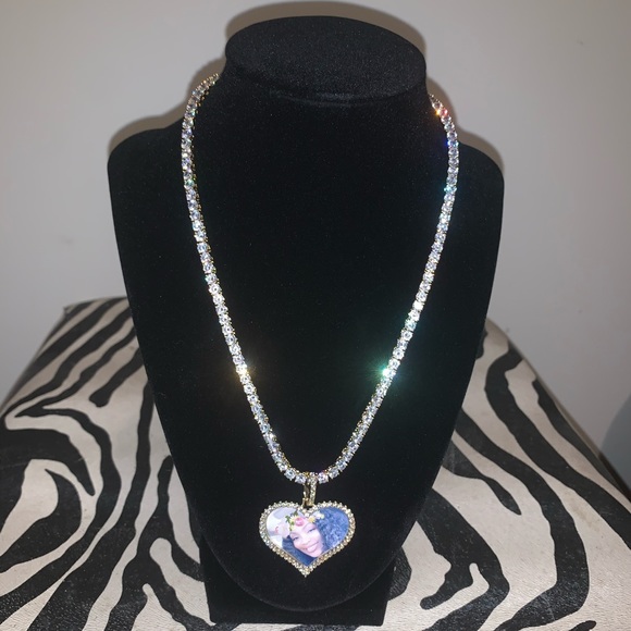 Personalized Photo Pendant w/Chain - Picture 1 of 3